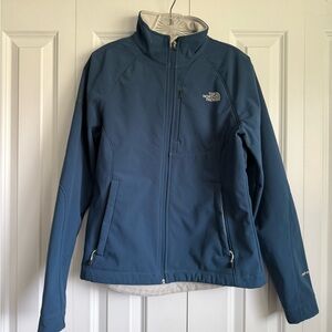 The North Face Women's Blue Utility Softshell Jacket